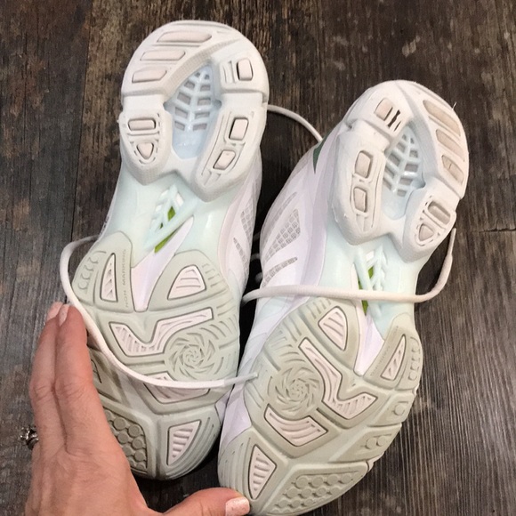 Mizuno Wave Lightening Z5 Volleyball Shoes - Picture 13 of 13